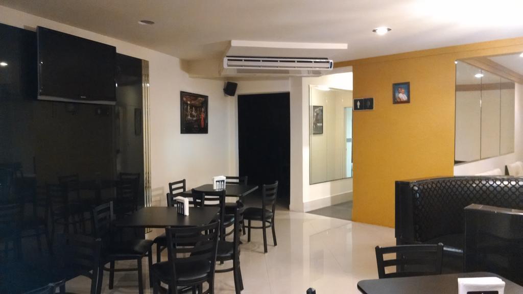 Frontiere Hotel 4*