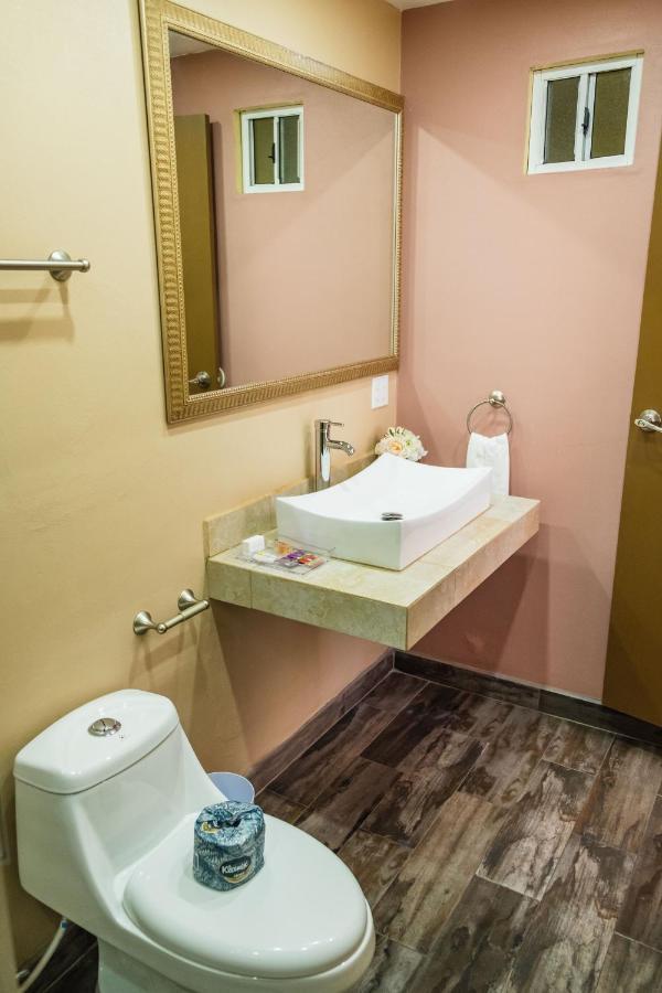Hotel Revolucion Tijuana