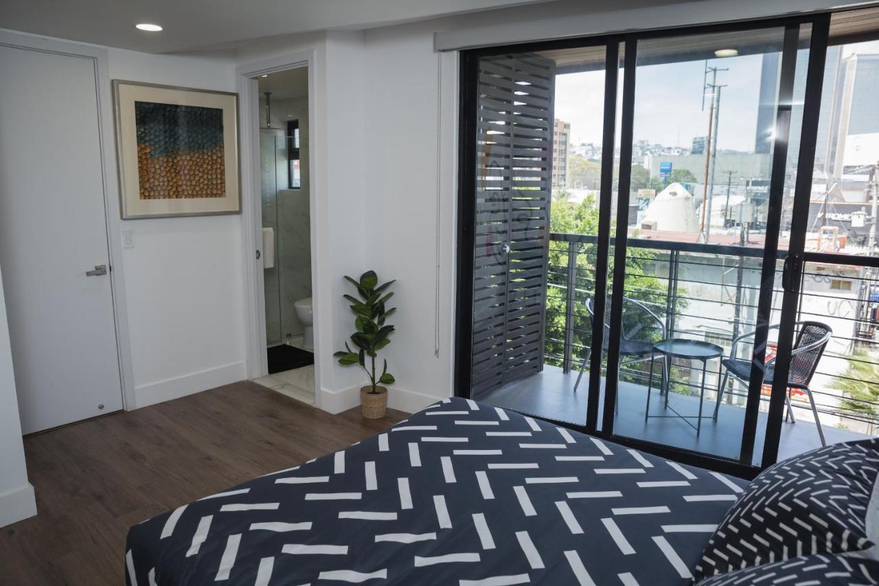 Stylish 1br/balcony At Life By Cosmopolitan 303