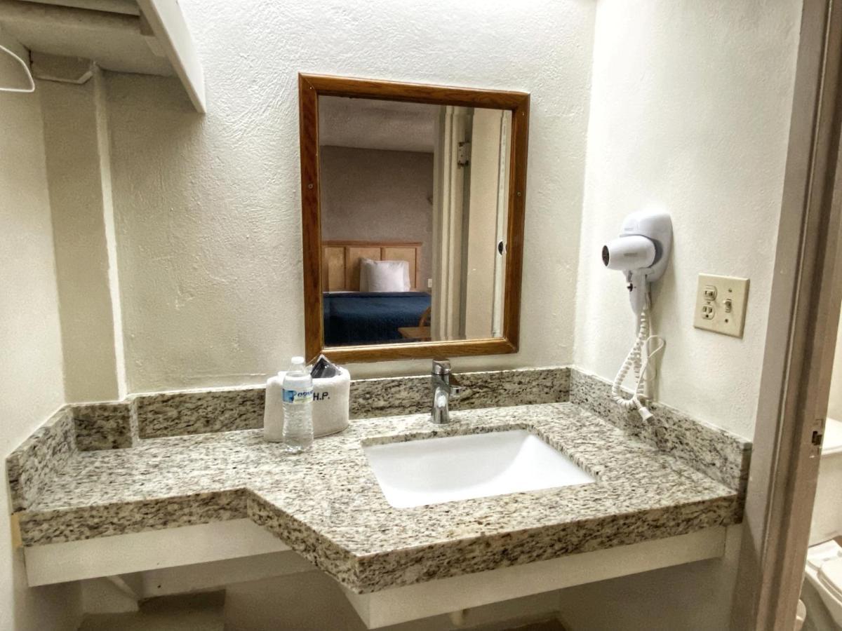 Hotel Paris Tijuana