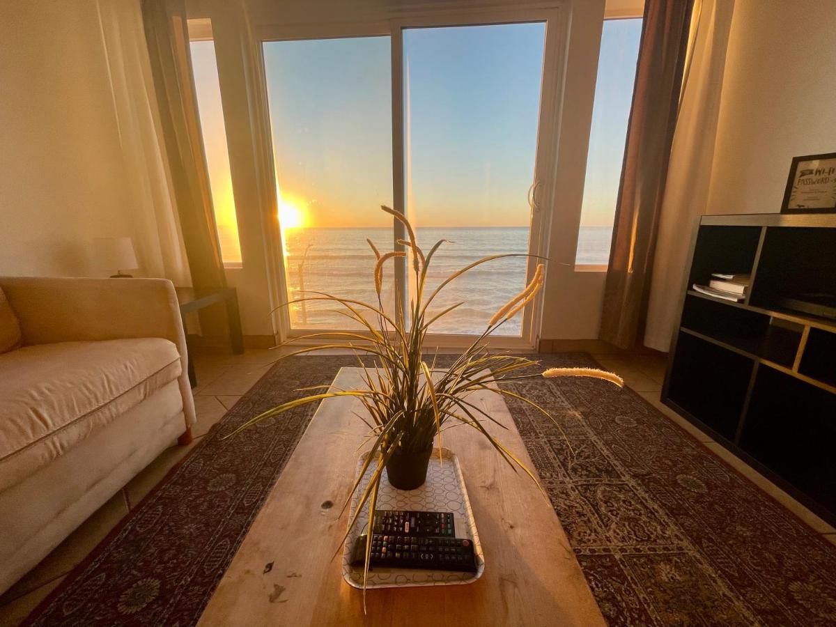 Cozy Beachfront 1 Bdr *