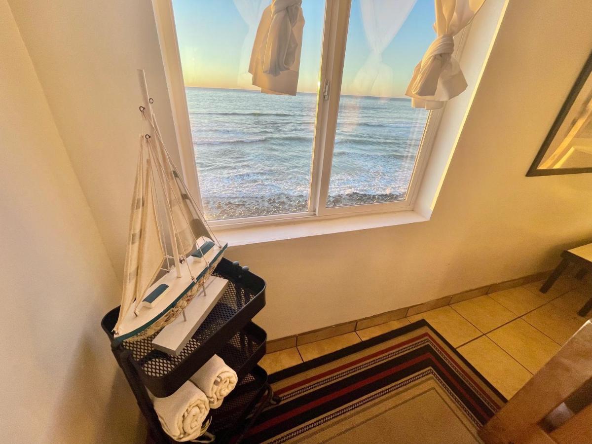 Apartamento Cozy Beachfront 1 Bdr