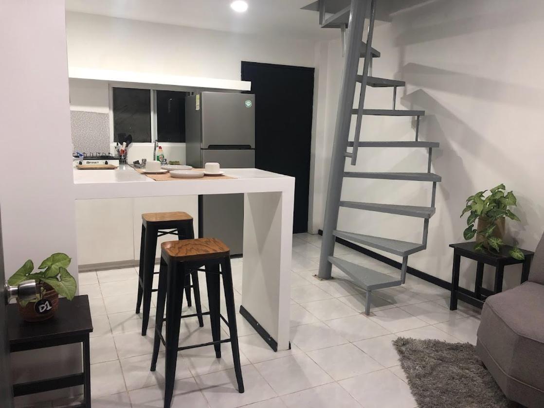 D1 Hermoso Privado * Tijuana