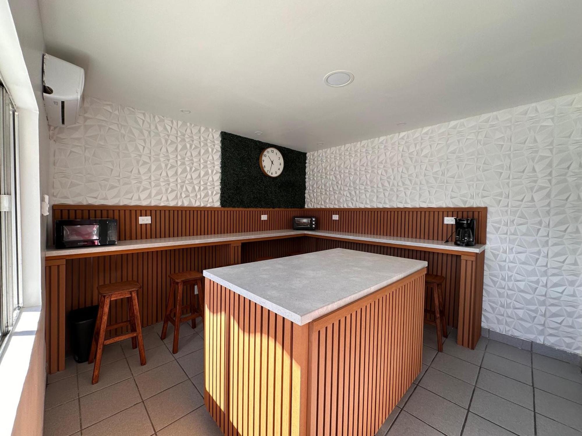 Guillen Hotel