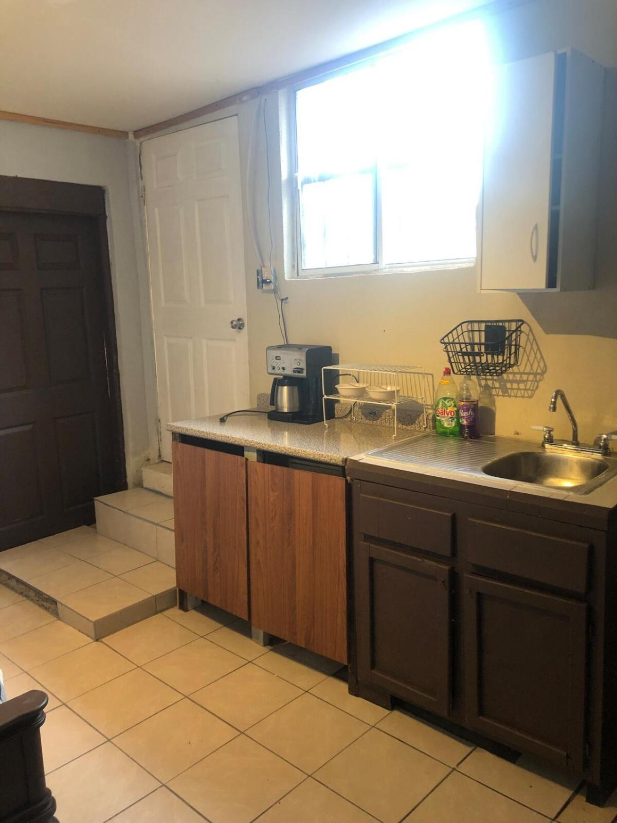 Independent Apartment *