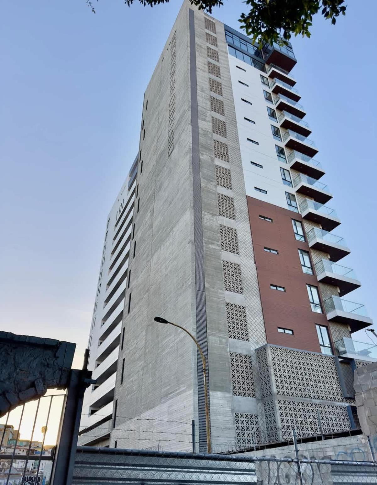 Downtown Tj Ave Revolucion 1br 10th Floor * Tijuana