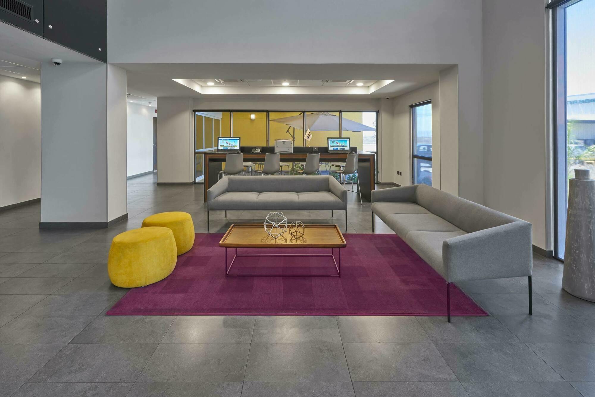 Hotel Express By Marriott Tijuana