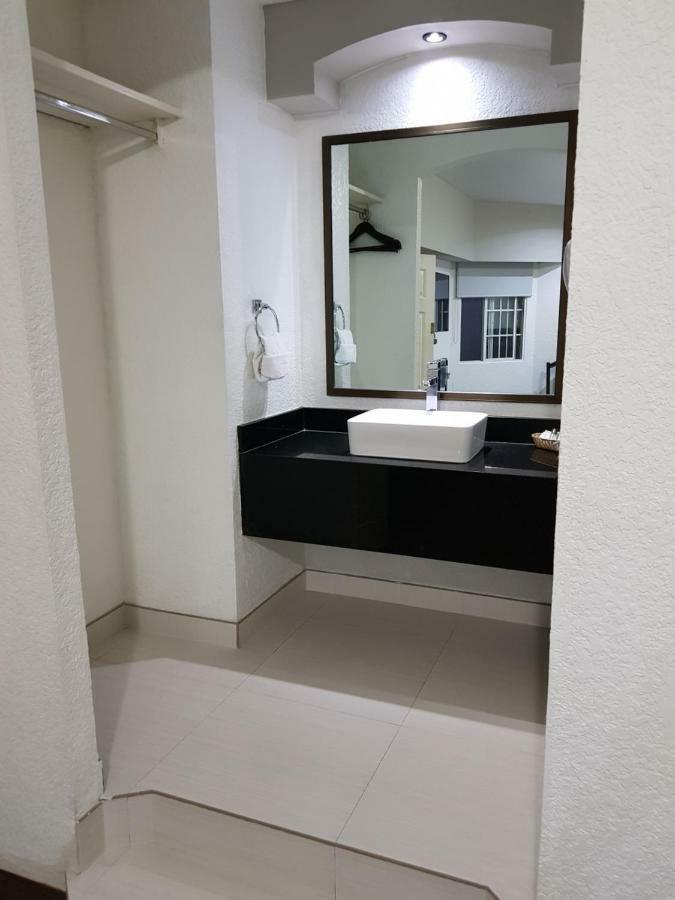 Principado Aeropuerto Hotel Tijuana