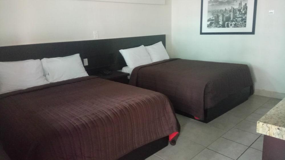 R De Tj Hotel 3*