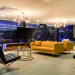Downtown Designer Apartments By Uliv