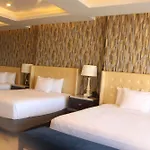 Hotel West Plaza