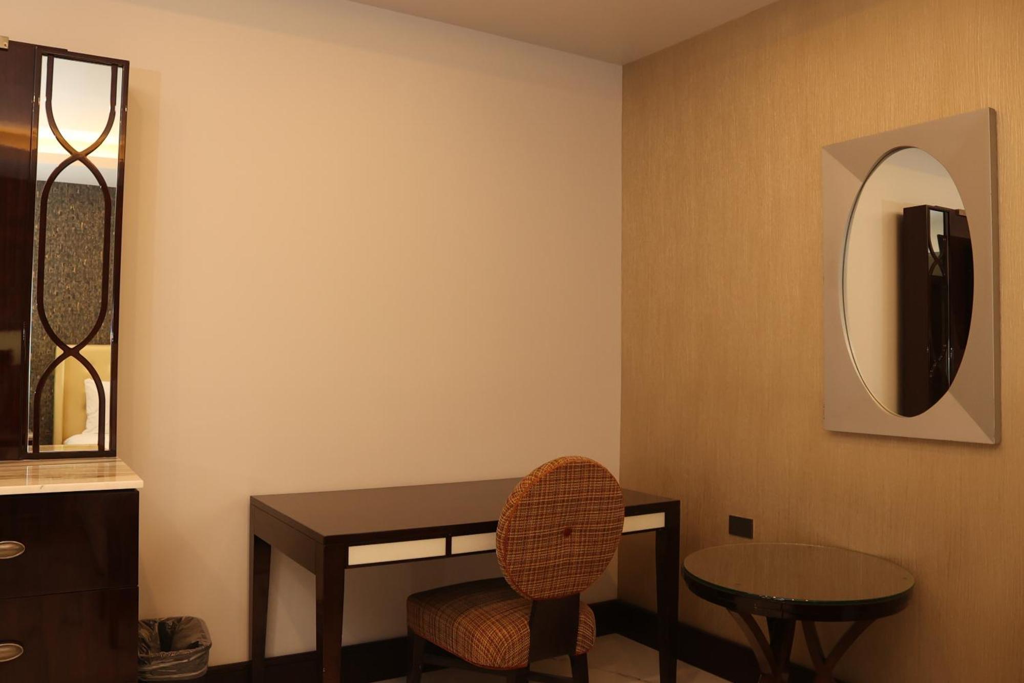 West Plaza Hotel Tijuana