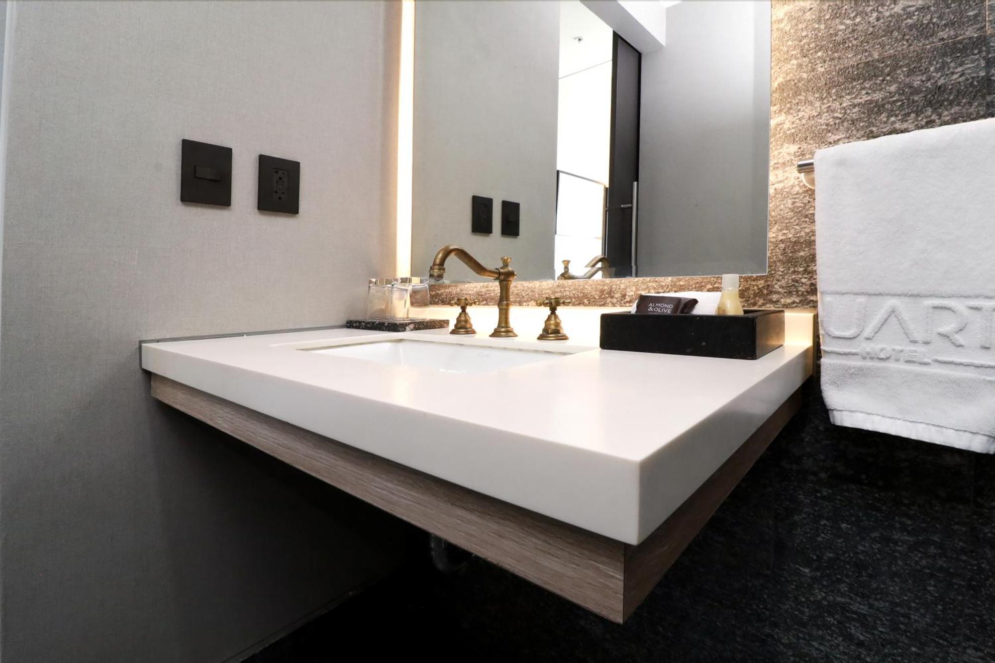 Quartz & Hotel 5*