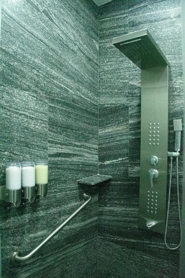 Hotel Quartz & 5*